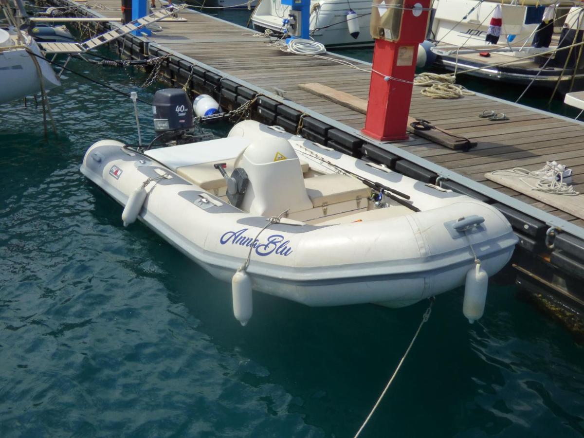 فندق Yachtannablu بورتوفينيري المظهر الخارجي الصورة