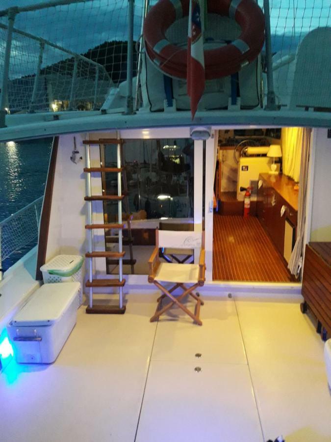 فندق Yachtannablu بورتوفينيري المظهر الخارجي الصورة
