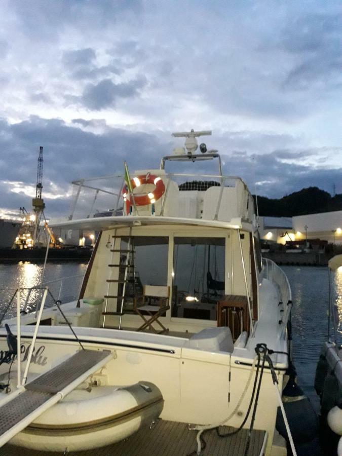 فندق Yachtannablu بورتوفينيري المظهر الخارجي الصورة